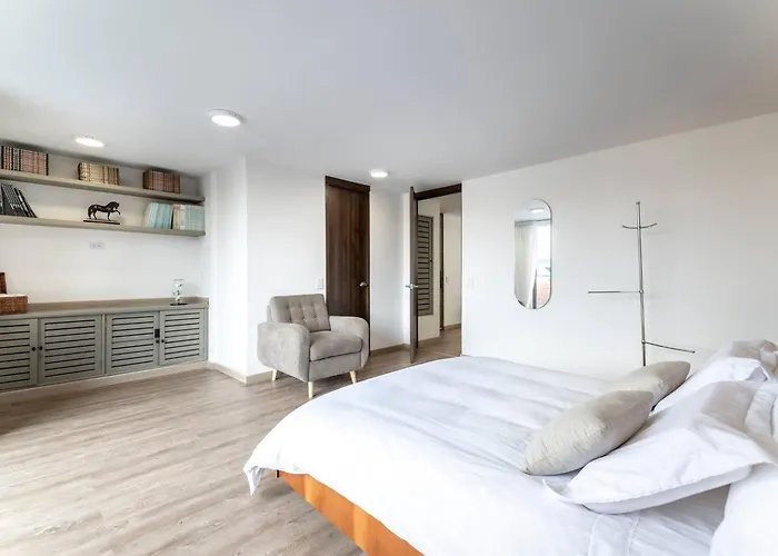 Suite 7 - 1 Parque 93, Bogota